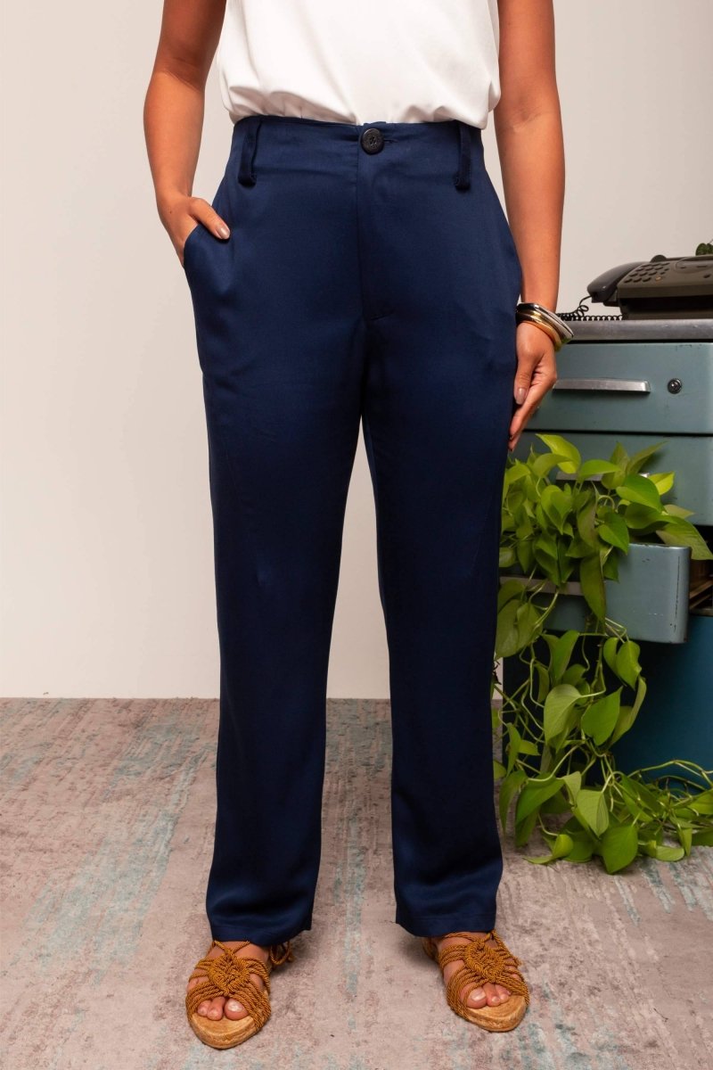 Calça Alfaiataria Pantacourt Reta - Azul Marinho - Uhnika