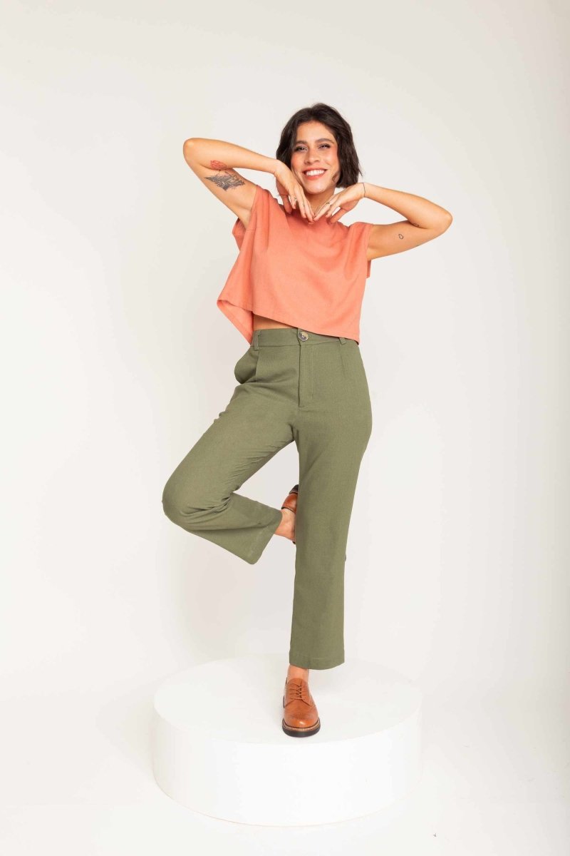 Calça Reta Alfaiataria Feminina - Verde - Uhnika