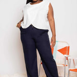Calça Reta de Linho com Bolso - Azul Marinho - Uhnika