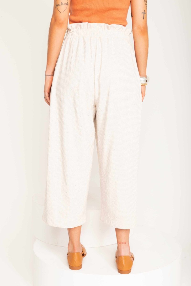 Calça Reta Moletinho - Off White - Uhnika