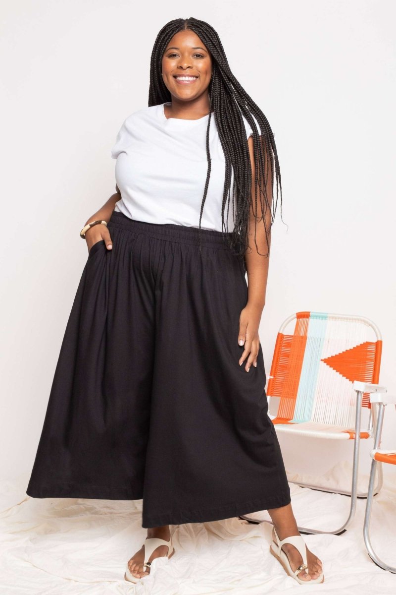 Calça Saia de Malha - Preto - Uhnika
