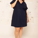 Vestido Curto de Linho Transpassado - Azul Marinho - Uhnika