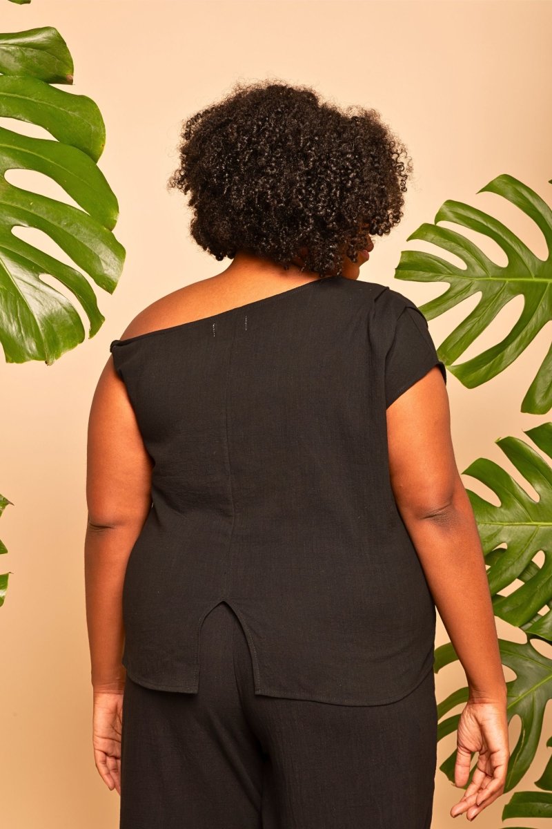 Blusa de Algodão Ombro Só - Preto - Uhnika