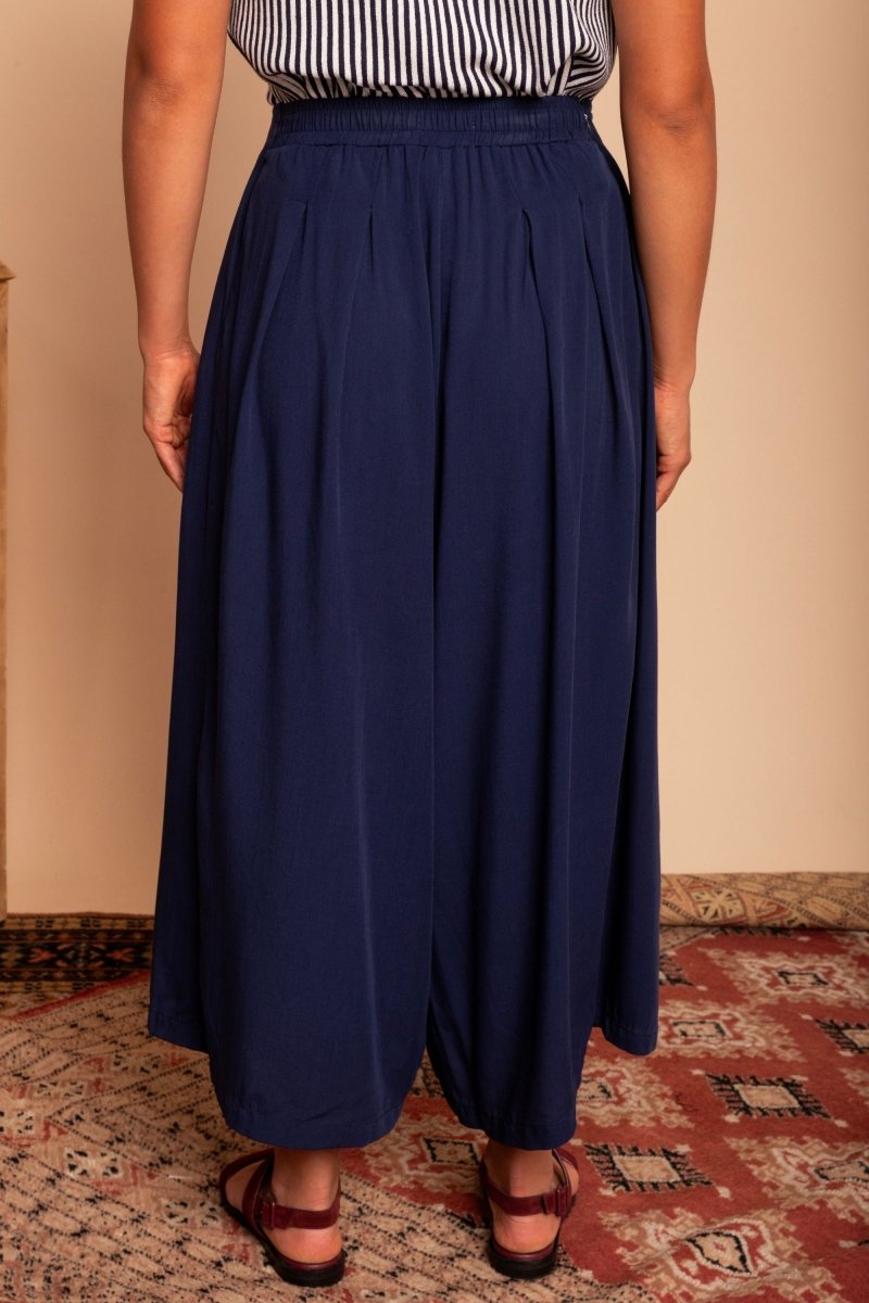 Calça Saia Alfaiataria - Azul Marinho - Uhnika