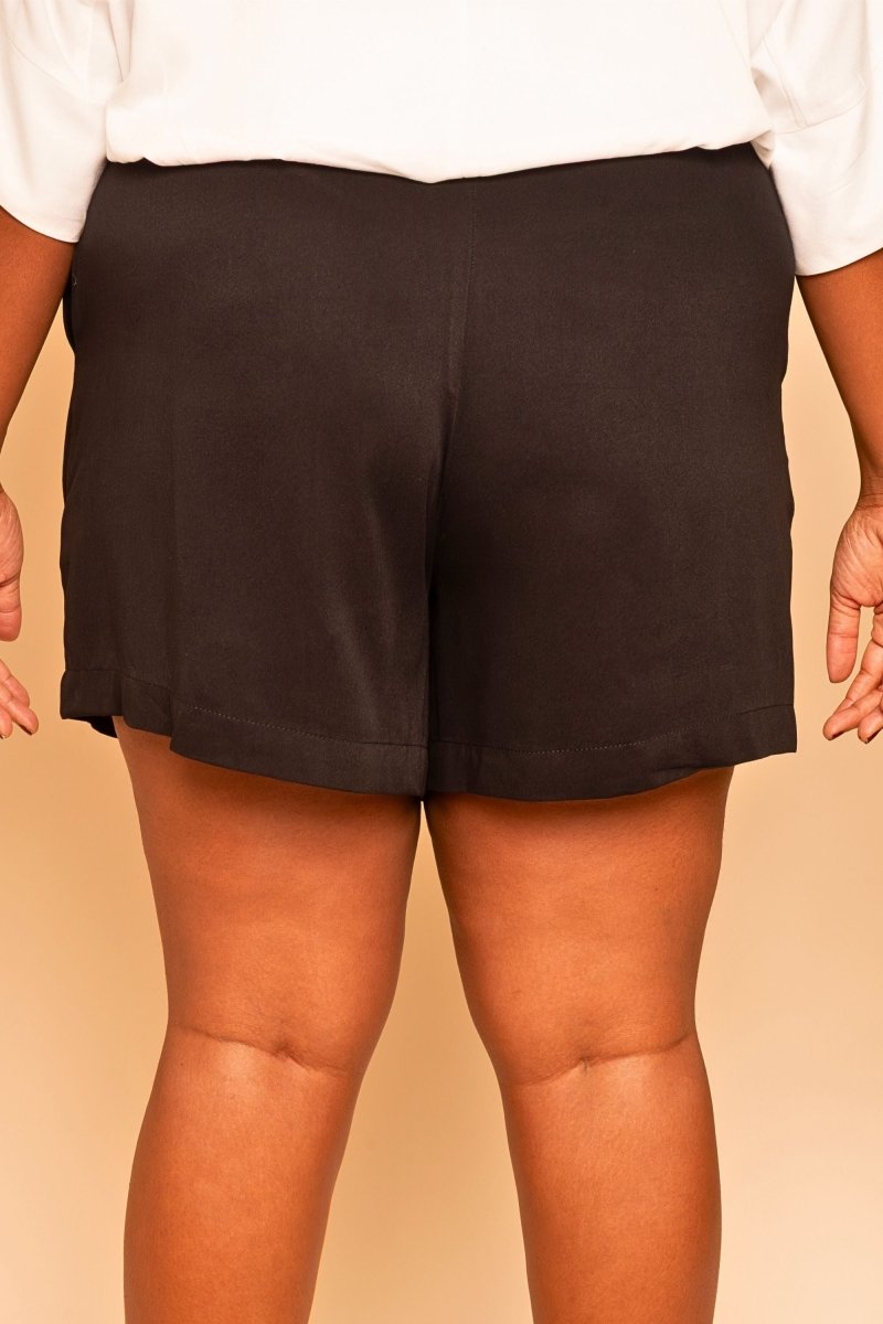 Shorts Feminino de Viscose - Preto - Uhnika