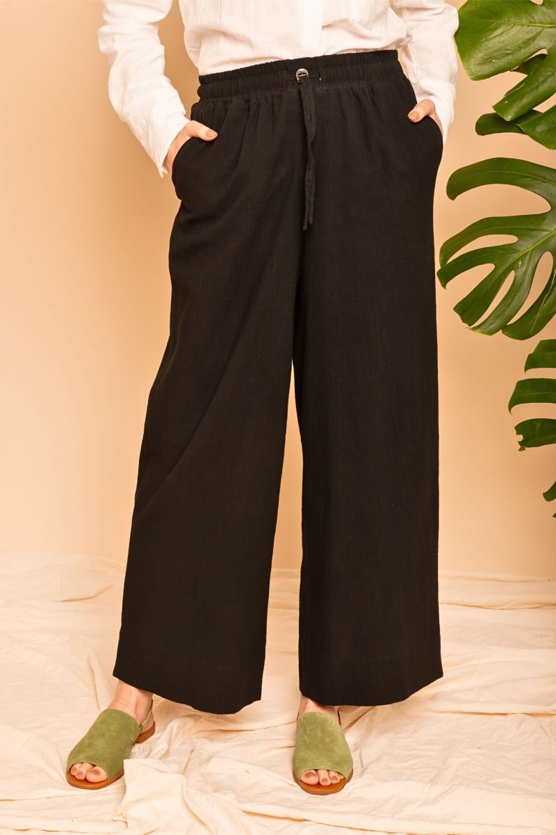Calça Pantalona de Algodão - Preto - Uhnika