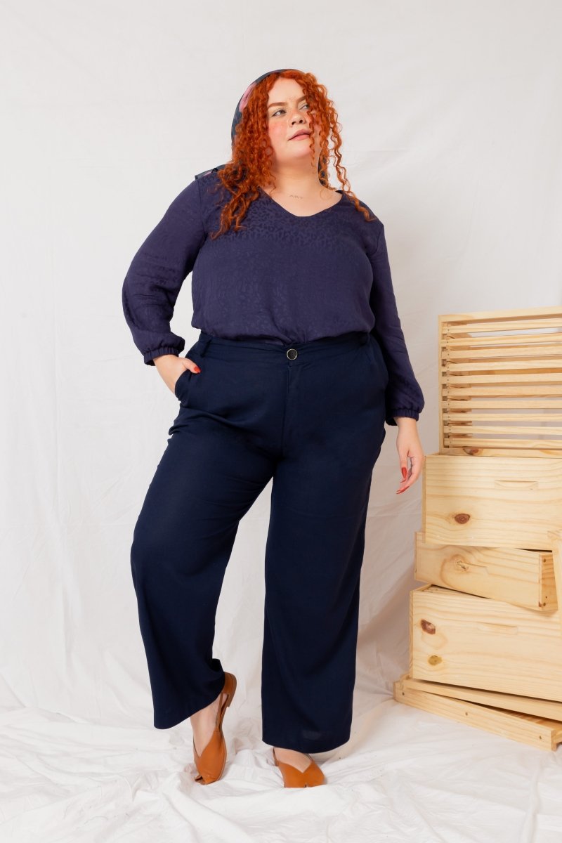 Calça Reta Alfaiataria Feminina - Azul Marinho - Uhnika
