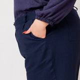 Calça Reta Alfaiataria Feminina - Azul Marinho - Uhnika