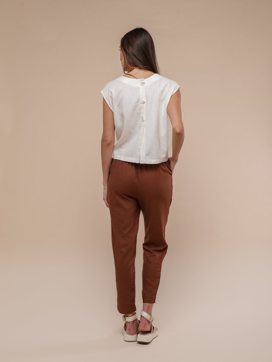 Calça Skinny de Linho - Marrom - Uhnika
