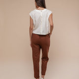 Calça Skinny de Linho - Marrom - Uhnika