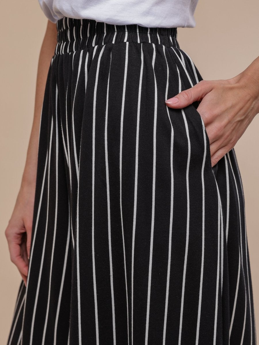 Calça Saia de Malha - Listrado Preto - Uhnika
