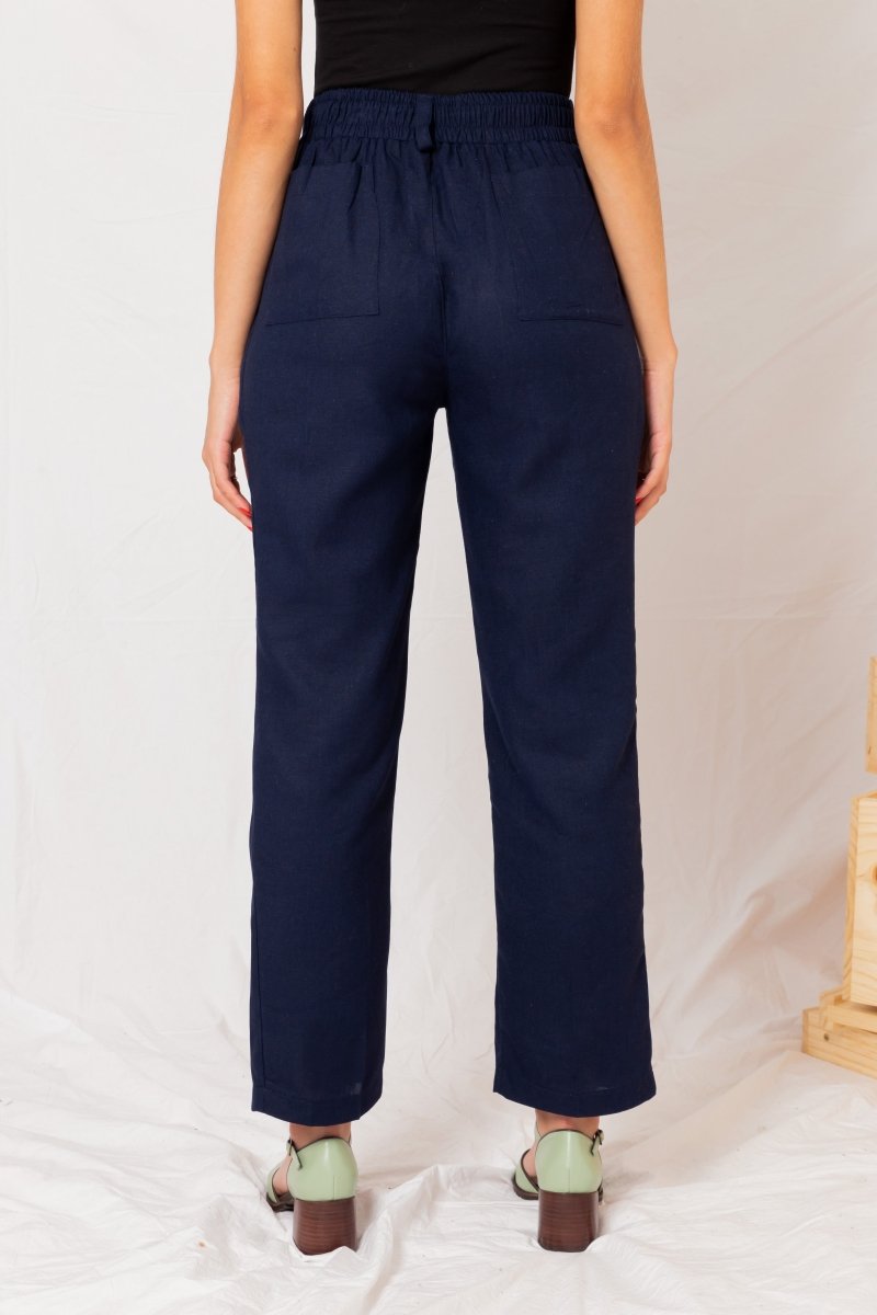 Calça Reta Alfaiataria Feminina - Azul Marinho - Uhnika