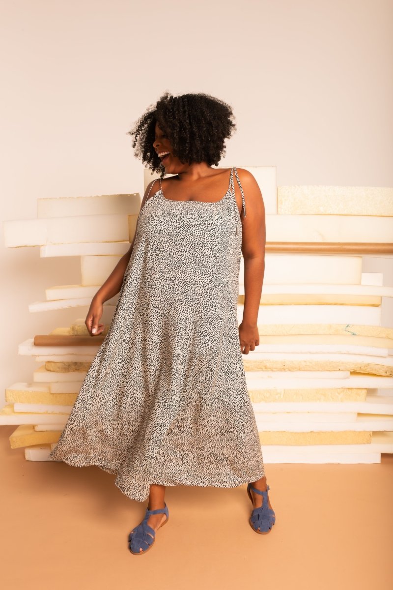 Vestido Leve Amplo Longo - Poá - Uhnika