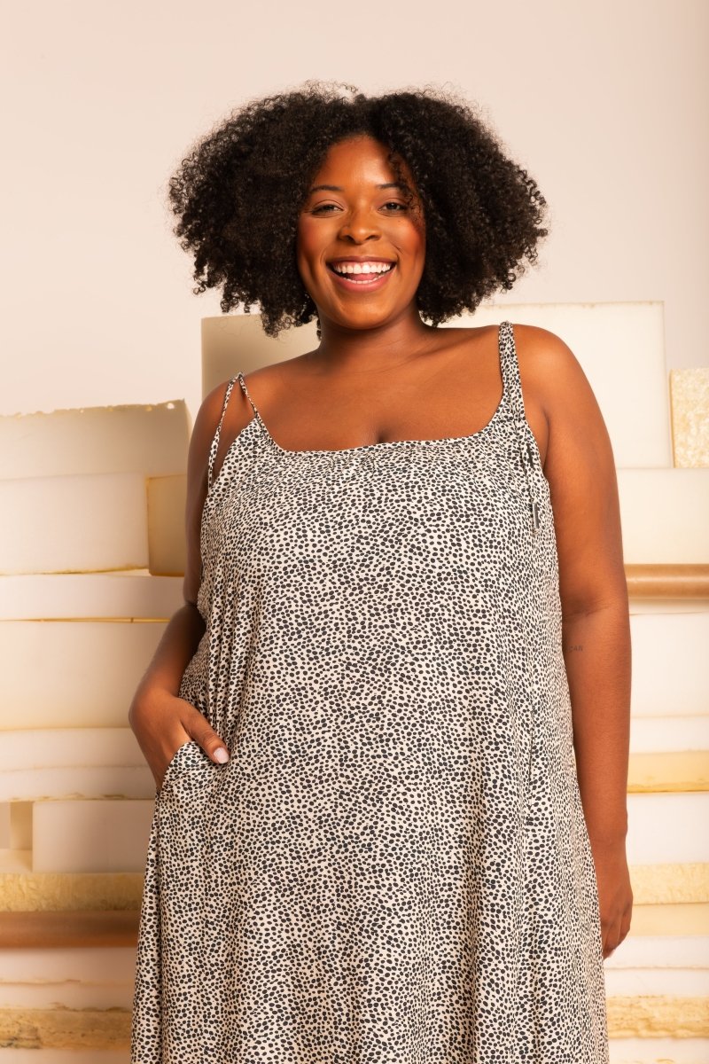 Vestido Leve Amplo Longo - Poá - Uhnika