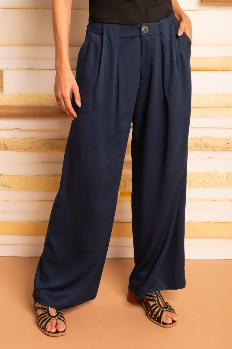 Calça Wide Leg Alfaiataria - Azul Marinho - Uhnika