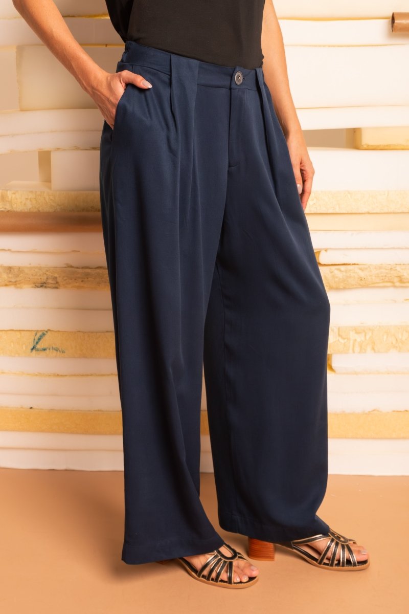 Calça Wide Leg Alfaiataria - Azul Marinho - Uhnika