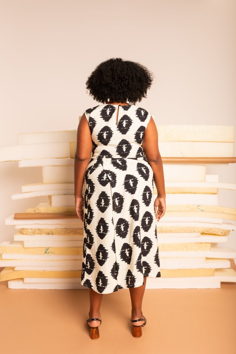 Vestido Transpassado de Linho Alongado - Estampa Repouso - Uhnika