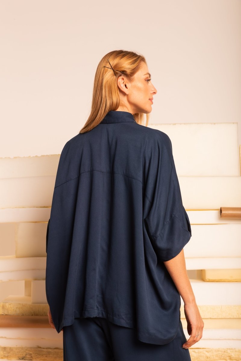 Camisa Ampla com Pregas - Azul Marinho - Uhnika