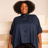 Camisa Ampla com Pregas - Azul Marinho - Uhnika