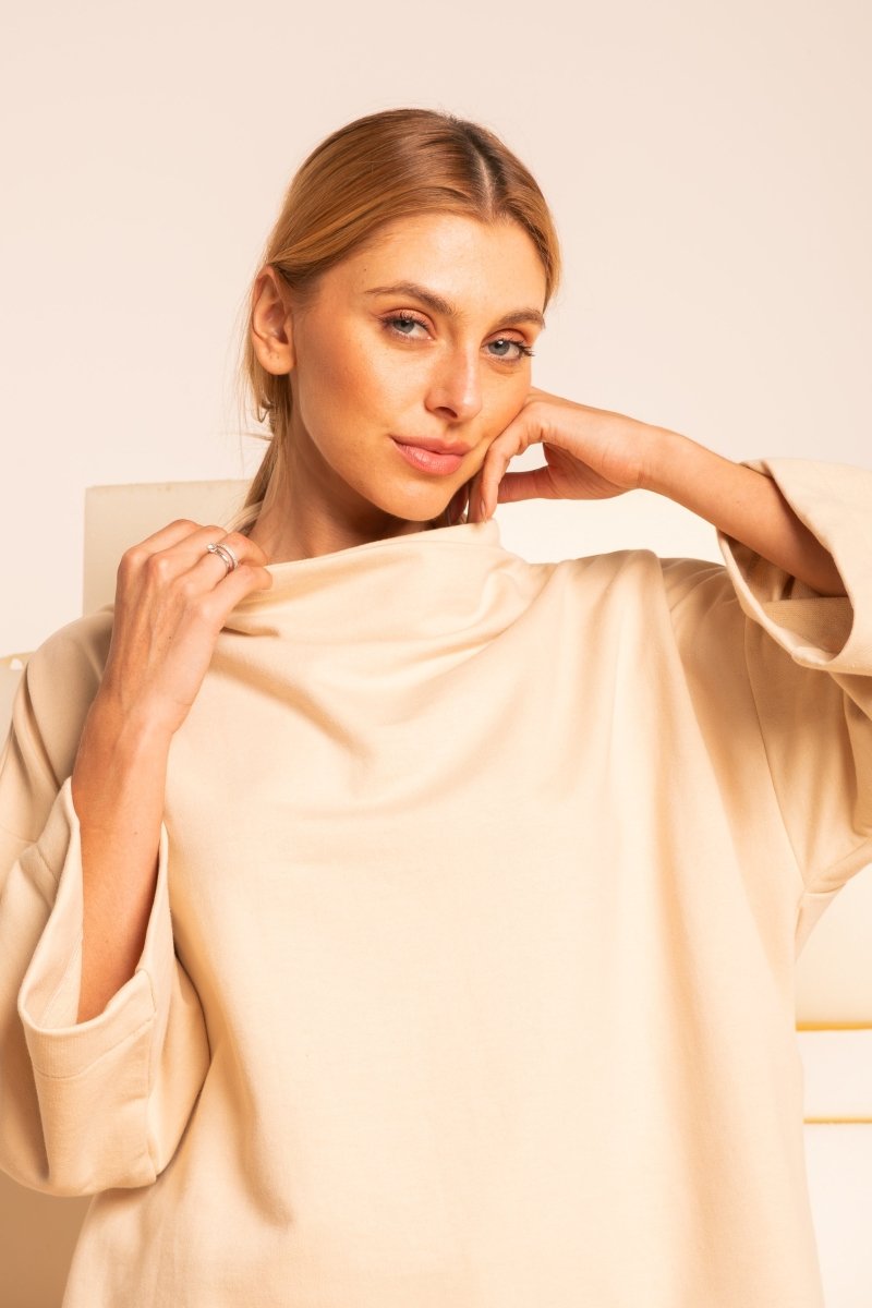 Moletom Gola Alta Oversized - Avelã - Uhnika