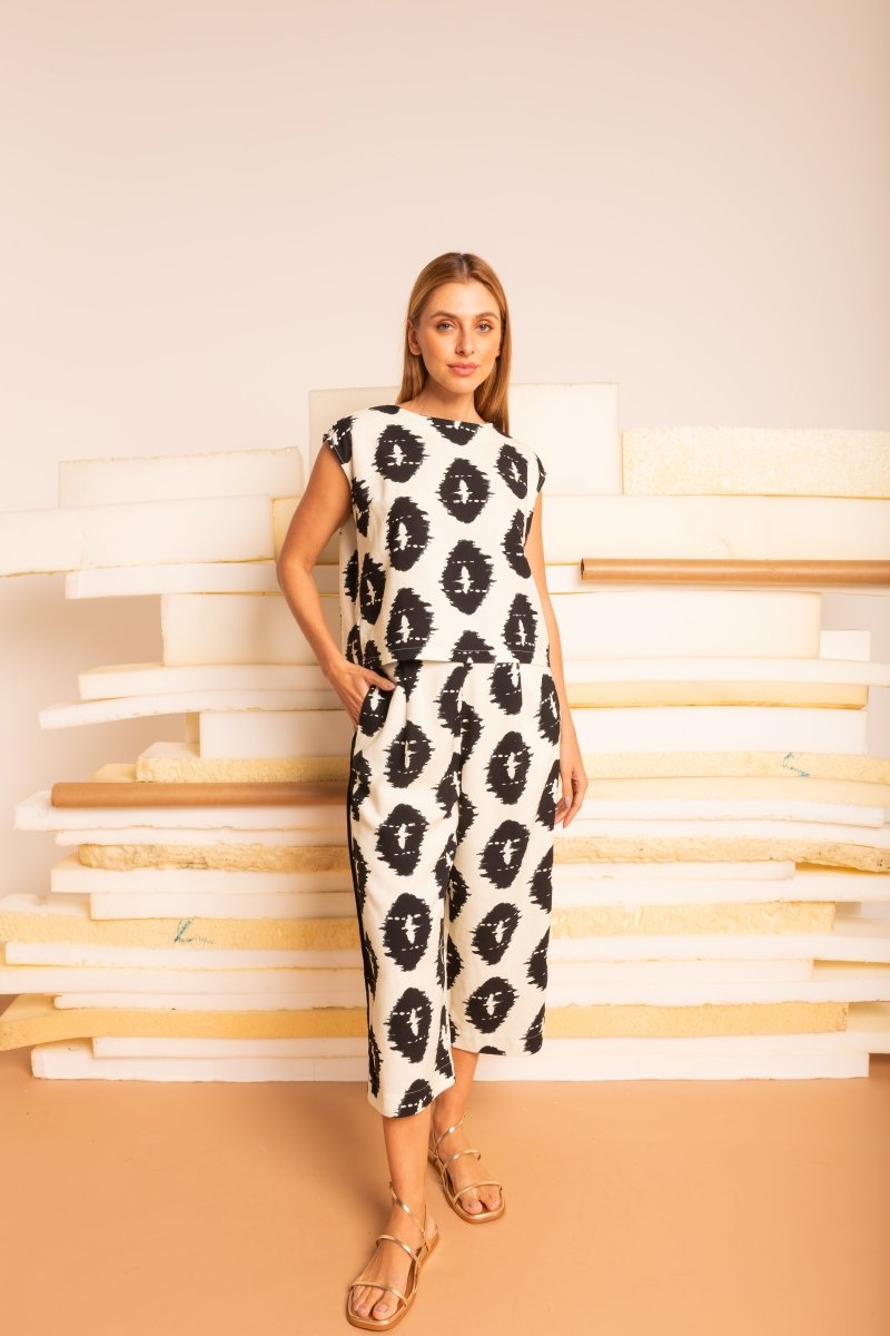 Calça de Linho Pantacourt - Estampa Repouso - Uhnika