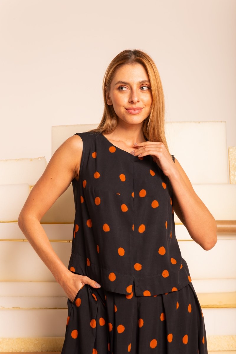 Regata Alfaiataria Com Fenda - Poá - Uhnika