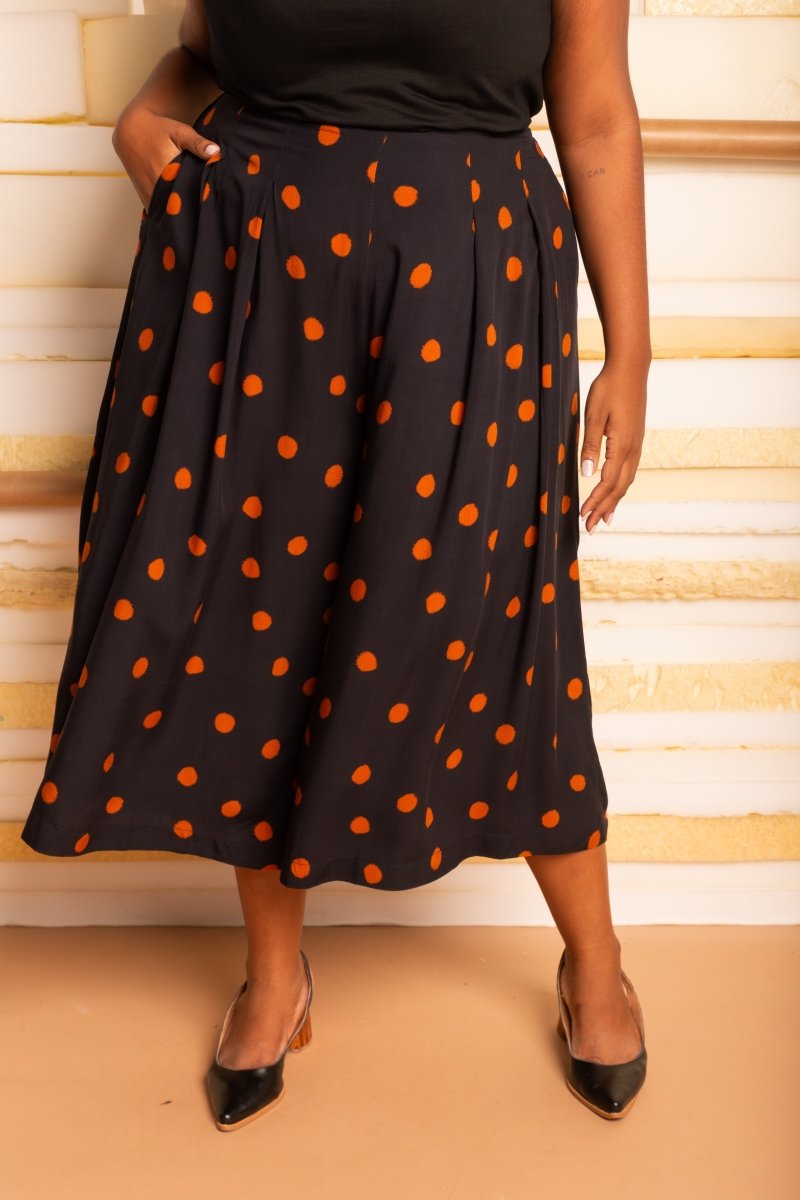 Calça Saia Alfaiataria - Poá - Uhnika