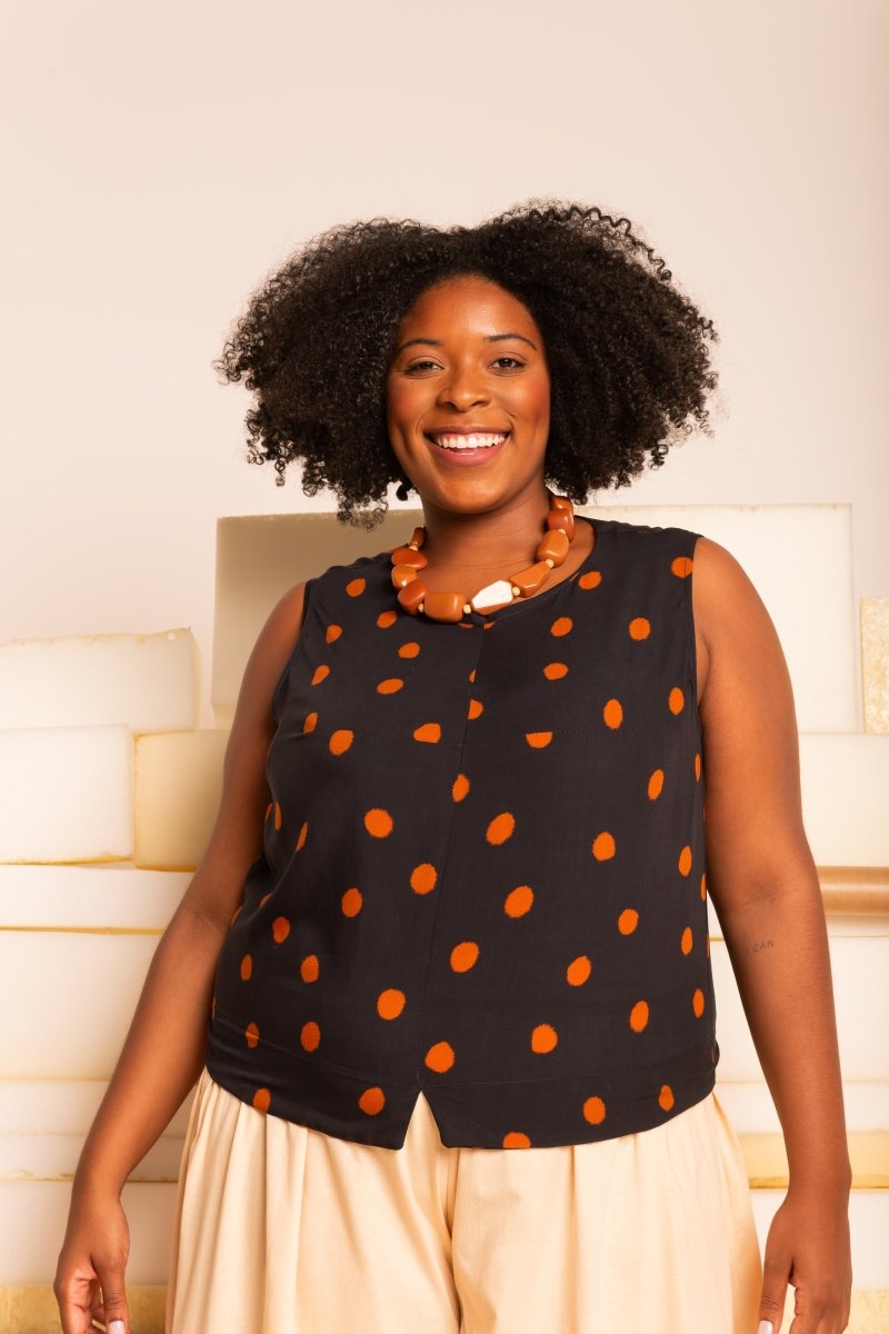 Regata Alfaiataria Com Fenda - Poá - Uhnika