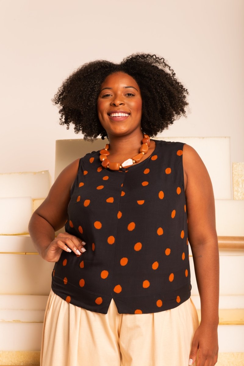 Regata Alfaiataria Com Fenda - Poá - Uhnika