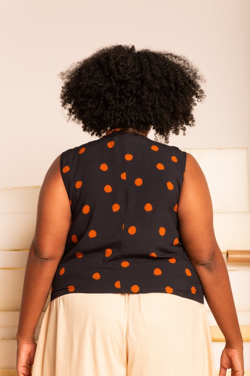 Regata Alfaiataria Com Fenda - Poá - Uhnika