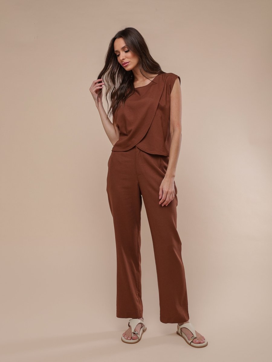 Calça Reta Alfaiataria Feminina - Marrom - Uhnika