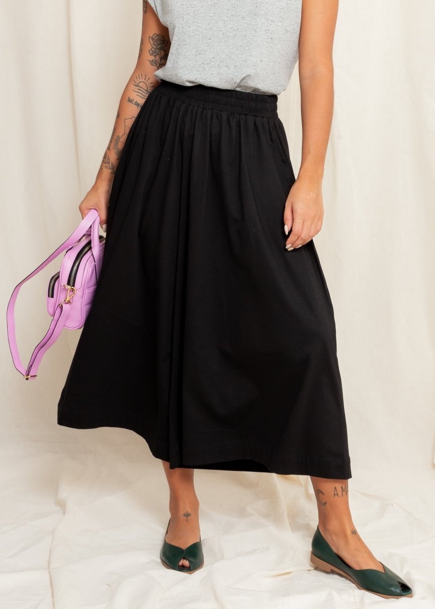 Calça Saia de Malha - Preto - Uhnika