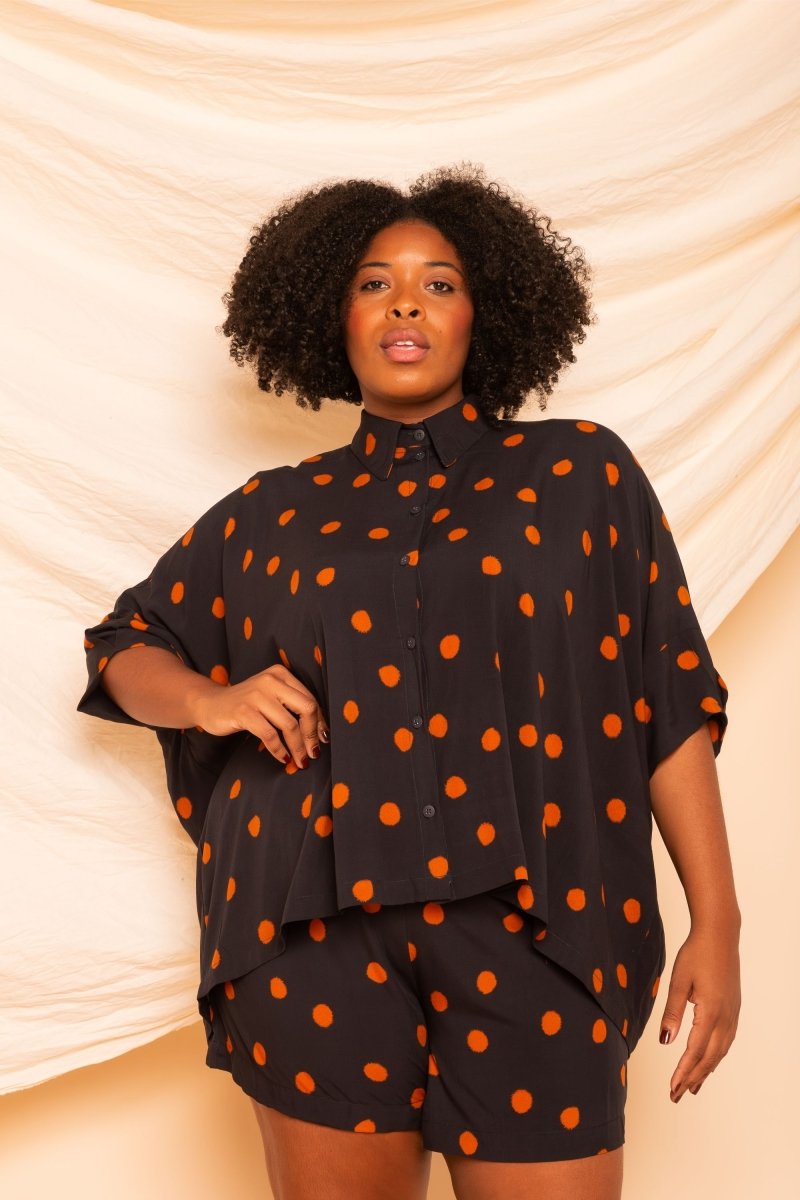 Camisa Ampla com Pregas - Poá - Uhnika