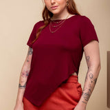 Camiseta de Viscose Premium Assimétrica - Marsala - Uhnika