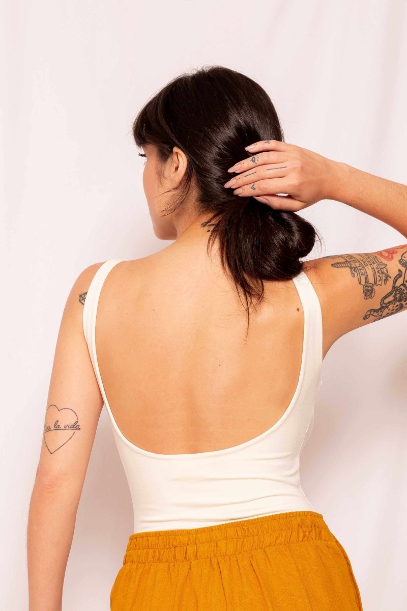 Body Decote Profundo Costas - Off White - Uhnika