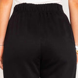 Calça Alfaiataria de Viscose com Friso Frontal - Preto - Uhnika