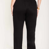 Calça Alfaiataria de Viscose com Friso Frontal - Preto - Uhnika