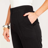 Calça Alfaiataria de Viscose com Friso Frontal - Preto - Uhnika