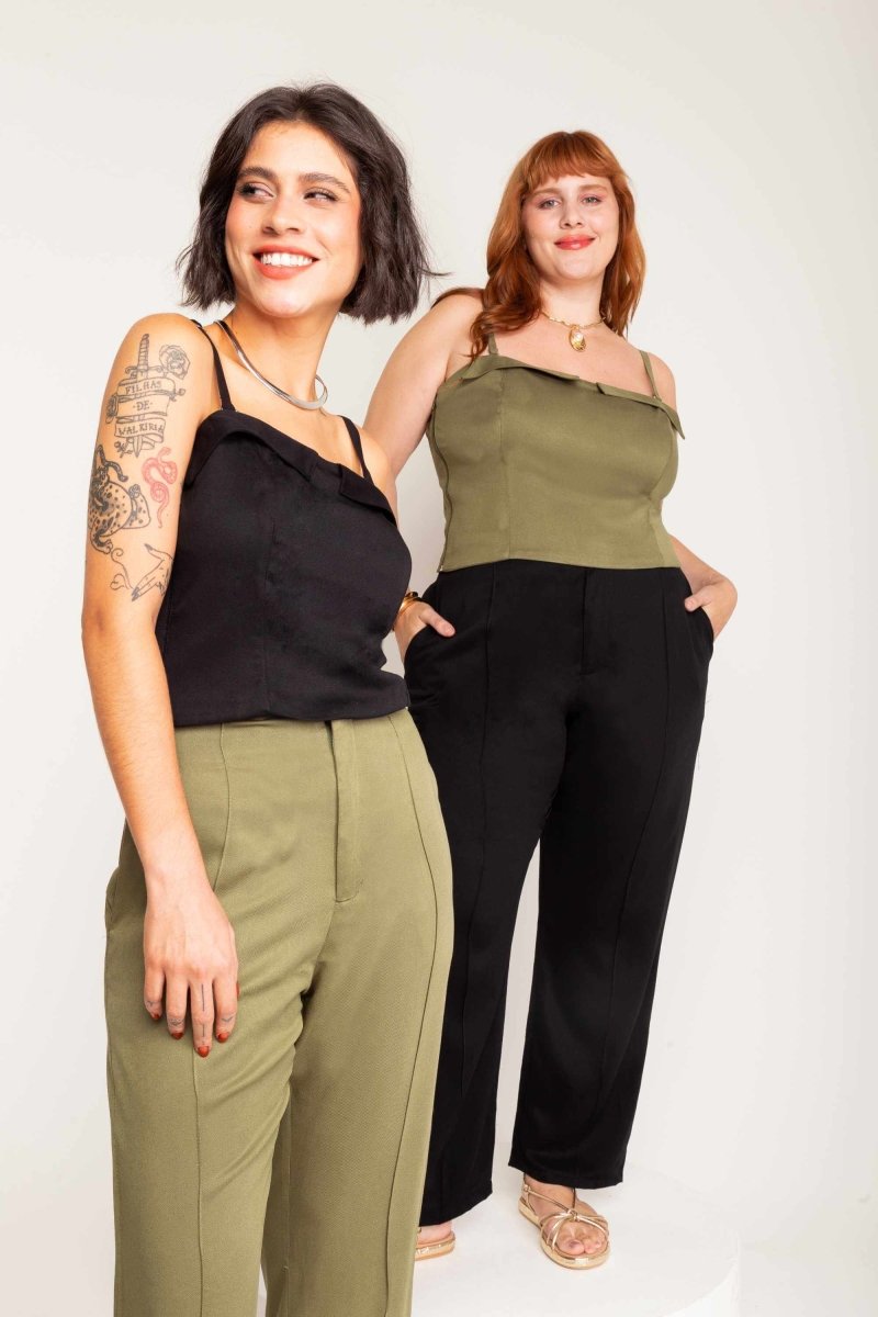Calça Alfaiataria de Viscose com Friso Frontal - Verde - Uhnika