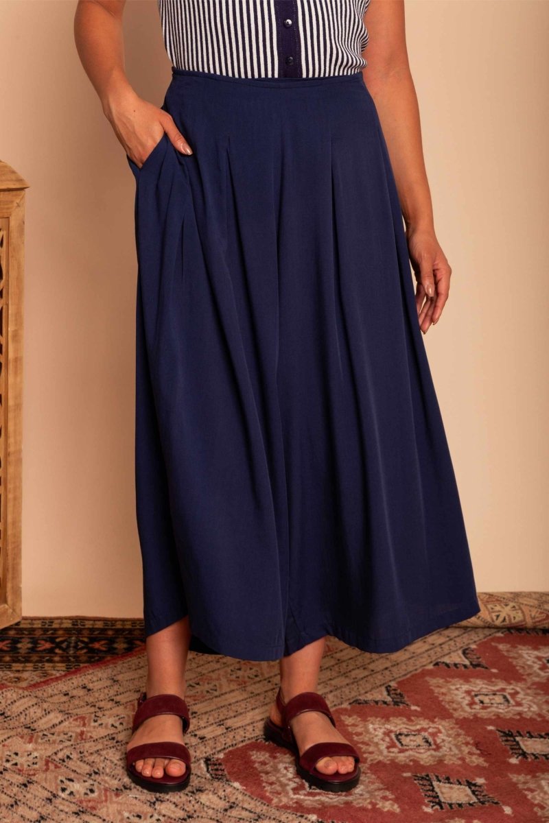 Calça Saia Alfaiataria - Azul Marinho - Uhnika