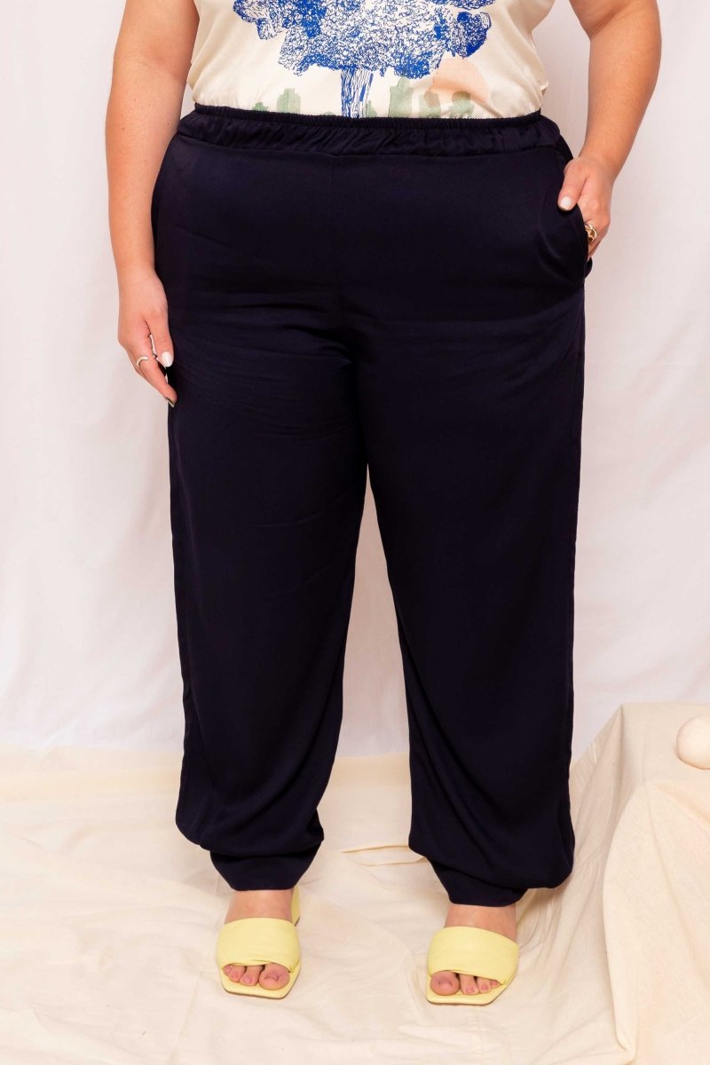 Calça de Viscose Jasmine - Azul Marinho - Uhnika