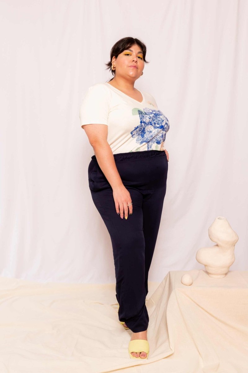 Calça de Viscose Jasmine - Azul Marinho - Uhnika