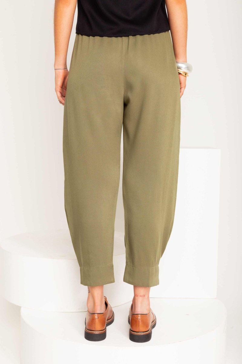 Calça de Viscose Jasmine - Verde - Uhnika