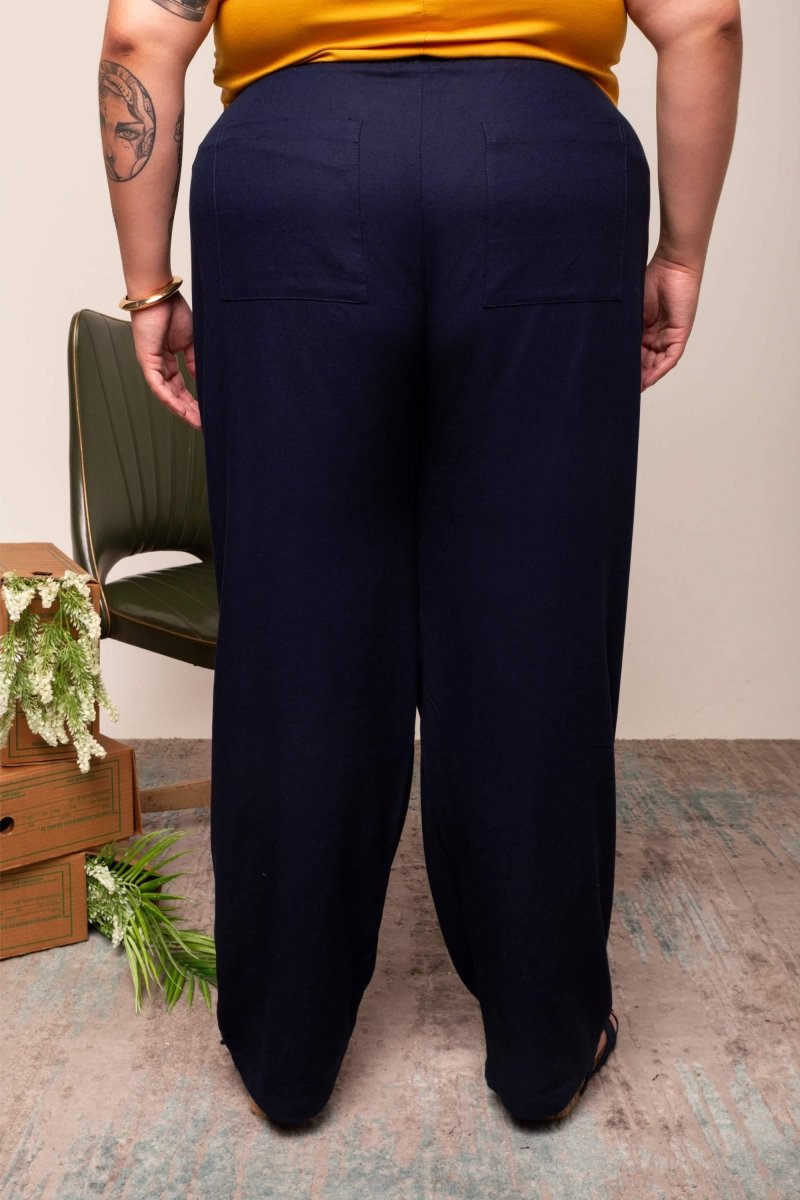 Calça Reta de Linho com Bolso - Azul Marinho - Uhnika