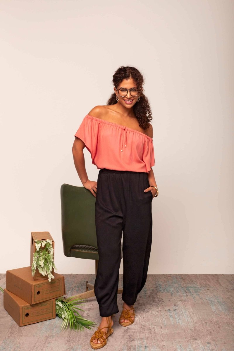 Calça de Viscose Jasmine - Preto - Uhnika