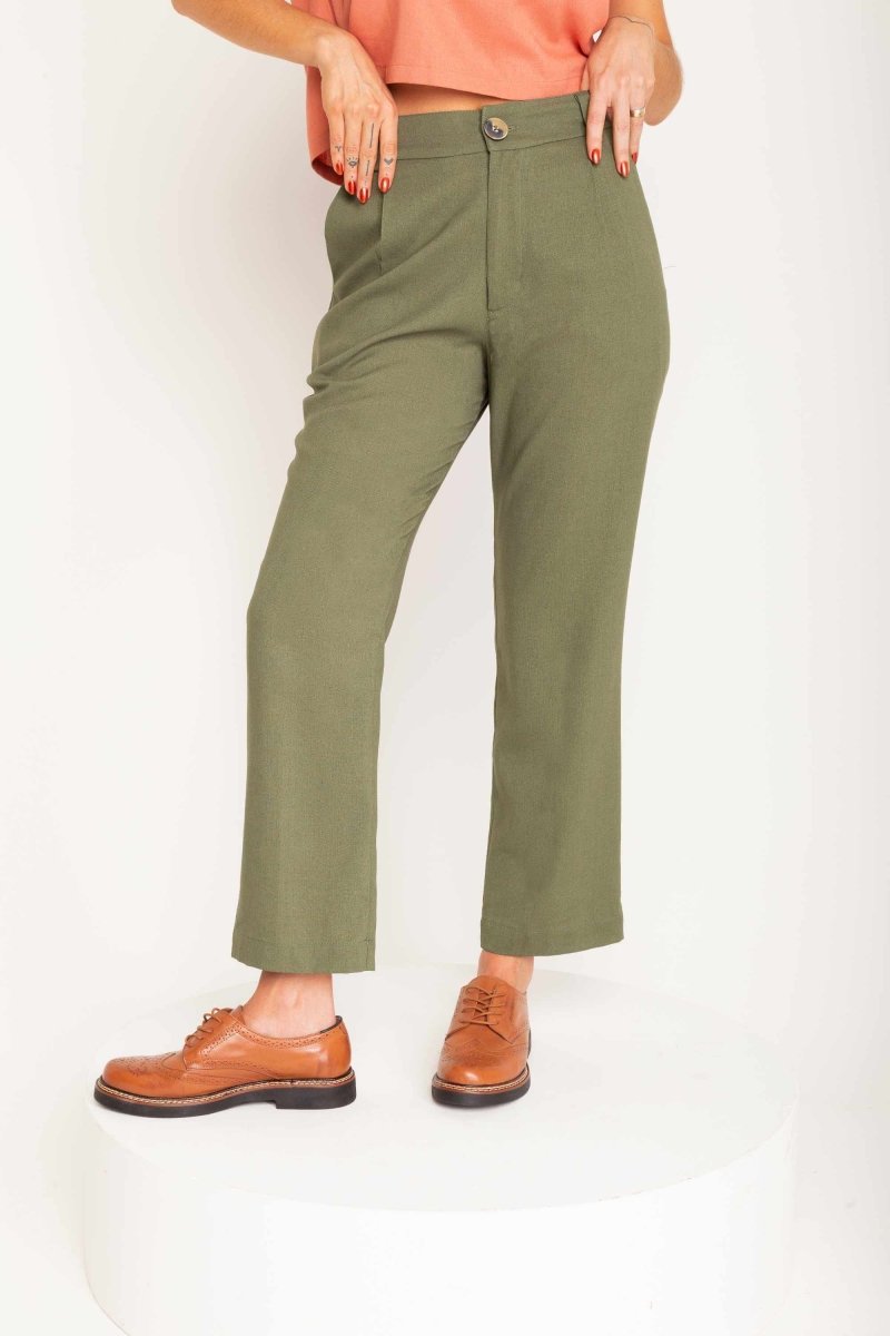 Calça Reta Alfaiataria Feminina - Verde - Uhnika