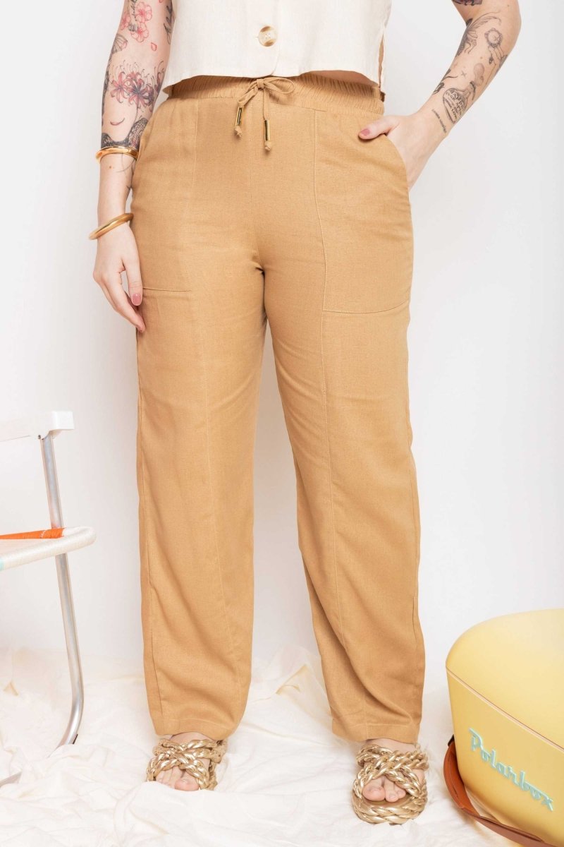 Calça Reta de Linho com Bolso - Capuccino - Uhnika
