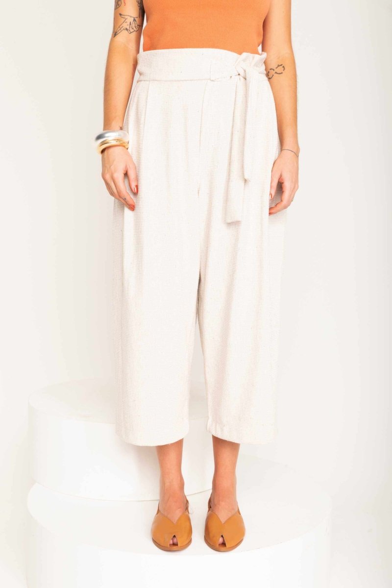 Calça Reta Moletinho - Off White - Uhnika