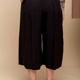 Calça Saia Alfaiataria com Botão - Preto - Uhnika