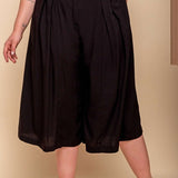 Calça Saia Alfaiataria com Botão - Preto - Uhnika